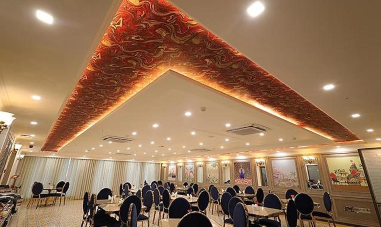 Fabhotel Prime Hampton By Ic'S Noida Eksteriør bilde
